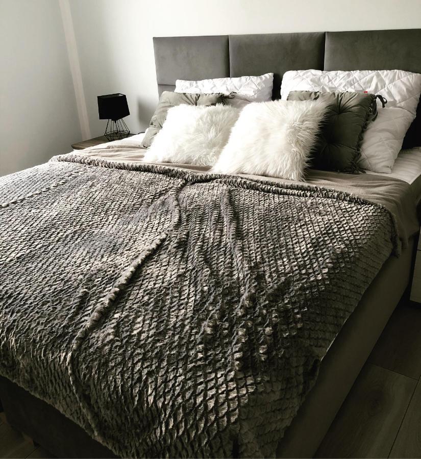 Apartament Happiness Jelenia Gora Exterior photo